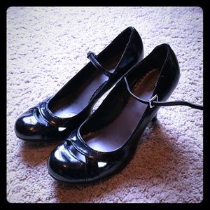 Black Mary Jane heels